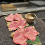 西麻布 焼肉 X - 