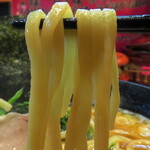 横横家 - ラーメン/麺リフト