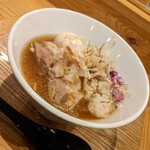 鶏と鮪節 麺屋勝時 - 