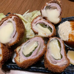 Koyomi - 豚ロースチーズ巻き揚げ　税込み748円
