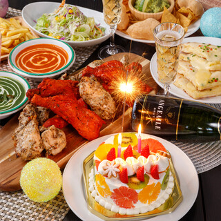 華やかなホールケーキまたはボトルシャンパン無料サービス！