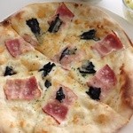 奄美きょら海工房 - ハンダマのピザ