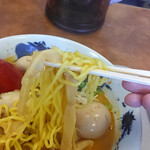 麺カフェ ひまわり - 麺リフト