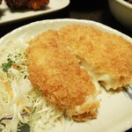肉のいとう - ホタテクリームコロッケ(税込み216円)