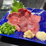 三酉屋 - 馬刺し