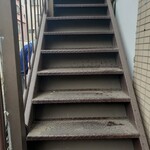 Uchina Suba Yaji Guwa - 2階への階段