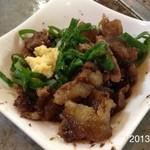 お好み焼吉野 - スジ煮込み  2013.3.17(日)13時半予約二人で、ホソ焼き、スジオムライスそば入り、ホソお好焼、ホソ入焼きうどん、スジ煮込み、スジ入りお好焼、焼き飯  飲物8000円也σ^_^