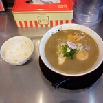 津軽煮干中華蕎麦 サムライブギー - 濁り煮干しソバ，ライス