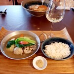 La potee - ポトフ 望来豚スネ肉のプティサレ 1350円