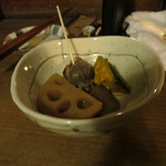 源氏 - こちらも最初の１杯に付く煮物