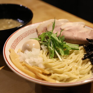 背脂煮干中華そば 和市_1