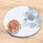 ACiD brianza - とうもろこしかき揚げヘーゼルナッツと羊の心臓乾燥させてふりかけ。サクサクのかき揚げとうもろこしの甘み、ナッツの香ばしい香り羊の心臓乾燥させたふりかけなのかなコクもプラスされてるとても美味しい♡(*^^