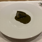 シャントレル - ❼黒アワビのシャンパン蒸し、肝ソース