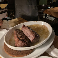 カルネジーオ イースト - 