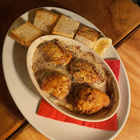 カルネジーオ イースト - 