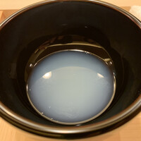 すし処 めくみ - 珠洲の牡蠣の蒸し汁