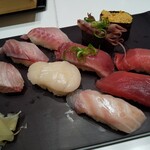 魚力 海鮮寿司 - 季節の市場寿司
