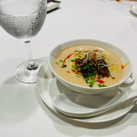 水綾閣 - 合桃担々麺
                      水綾閣特製胡桃の担々麺
                      SUIRINKAKUSpecialtyRichWalnutandRichSesameSpicyNoodles