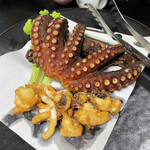 カーサ・タケダ - 名物のタコの唐揚げ