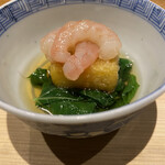 温石 - 濃厚な馬鈴薯を揚げ出しに、それを下から支えるモロヘイヤもこれまた力強く、ぬたぬたっとした赤海老の甘みでこれぞ法悦