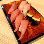 Kiduna Sushi - 中トロ、イクラ、ブリ
