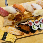 Genkai Zushi Honten - 玄海にぎり1050円