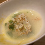 温石 - 炭火で焼かれたおこげを青海苔、唐辛子味噌の汁かけご飯で　お出汁の旨味におこげの食感　まさにパラダイス