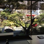 東京 芝 とうふ屋うかい - 2013室内から庭園