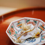 いしまる - "鳥蛤（とりがひ）"、焙（あぶ）り