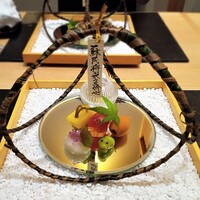 十三蔵 - 八寸　季節の素材　夏越の祓の茅の輪をイメージ