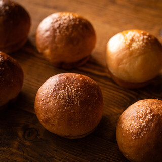 目黒の駅近にOPEN！ひとつひとつ丁寧に作る絶品パン。