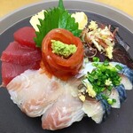 深川つり舟 - 海鮮丼【2,600円】