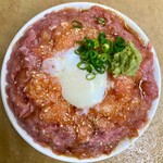 深川つり舟 - 限定！サーモンとネギトロのユッケ丼【1740円】