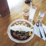 カレー風味すずき - よくばりカレー　セットのドリンクは、ヨーグルトジュースにしました。