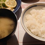 ホワイト餃子 - 味噌汁とライスMサイズ