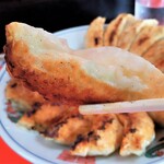 新ちゃん - ぎょうざ　リフト