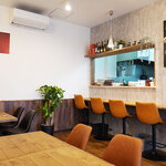 トラットリアイルポッツォ - 店内