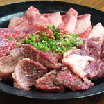 美味しい赤身と最高級ホルモン スーパーホルモン - 