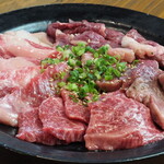 美味しい赤身と最高級ホルモン スーパーホルモン - 