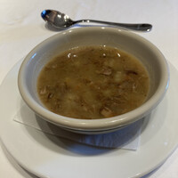 ベンジャミンステーキハウス 東京ガーデンテラス紀尾井町 - 牛肉のホロホロ肉がたっぷり出て来ます！牛肉の出汁がガッチリ！美味しい！