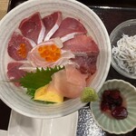 湘南 魚つる - 海鮮丼アップ