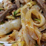 蘭州拉麺店 火焔山 - 凉皮の表情。
