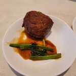 高山庭 - 紅焼獅子頭