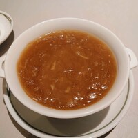 中国飯店 富麗華 - 紅焼散翅湯