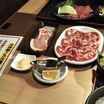 Binchoutan Yakiniku Tenten - 