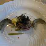 THE HIRAMATSU HOTELS&RESORTS 仙石原 - 栃木県那珂川産鮎と茄子のプレッセ　稚鮎のフリットと胡瓜とキウイフルーツのソース　梅肉のアクセント