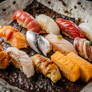 Edomae sushi made with carefully selected seasonal ingredients