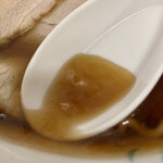 ラーメン専門店 竹の家 - 醤油の旨味が立つスープ！