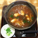 Habataya - カレー南ばん（￥680）。具は厚切りの豚肉とねぎ。甘辛く、とろみの強いあんかけが魅力的！