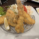鶏ちゃんこ と旬の魚菜 仁遊人 - 魚フライ定食